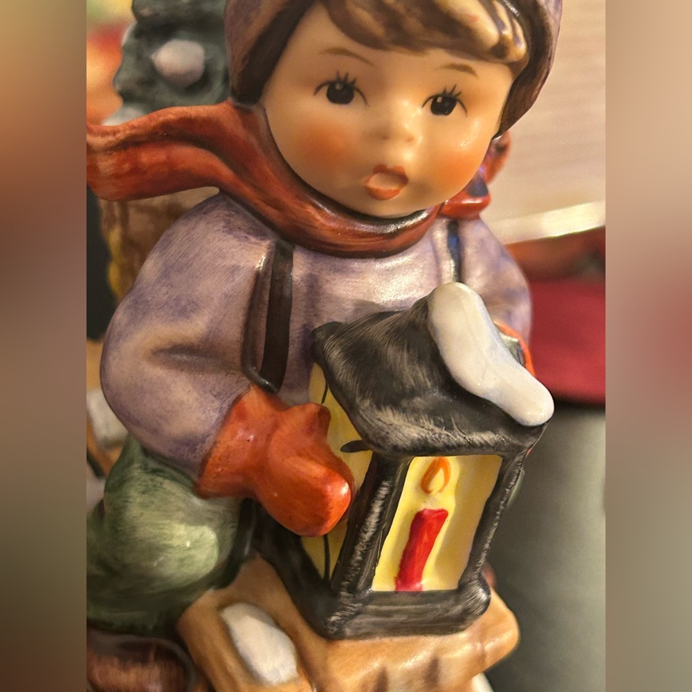GOEBEL HUMMEL Vintage 3 7/8" X 4 1/2"  "Ride into Christmas" porcelain figurine